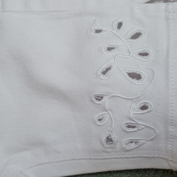 Dkny girl white denim shorts - Picture 5 of 5